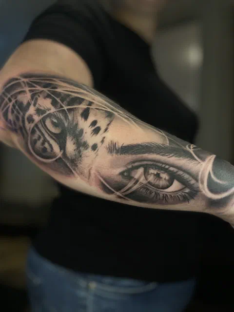 Oog met dierenprint